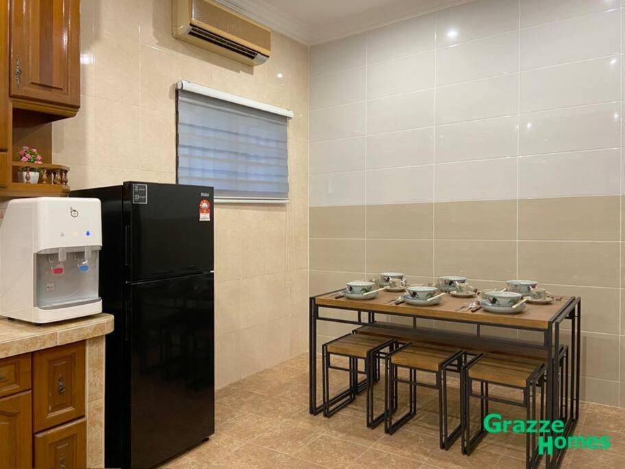 Villa Town Bangalow Canning Garden Football Table Ipoh